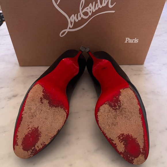 CHRISTIAN Louboutin black leather heels round toe - Picture 4 of 5